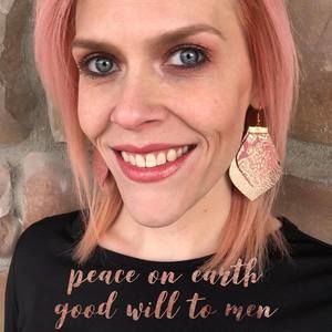 Meet your Posher, Tanis